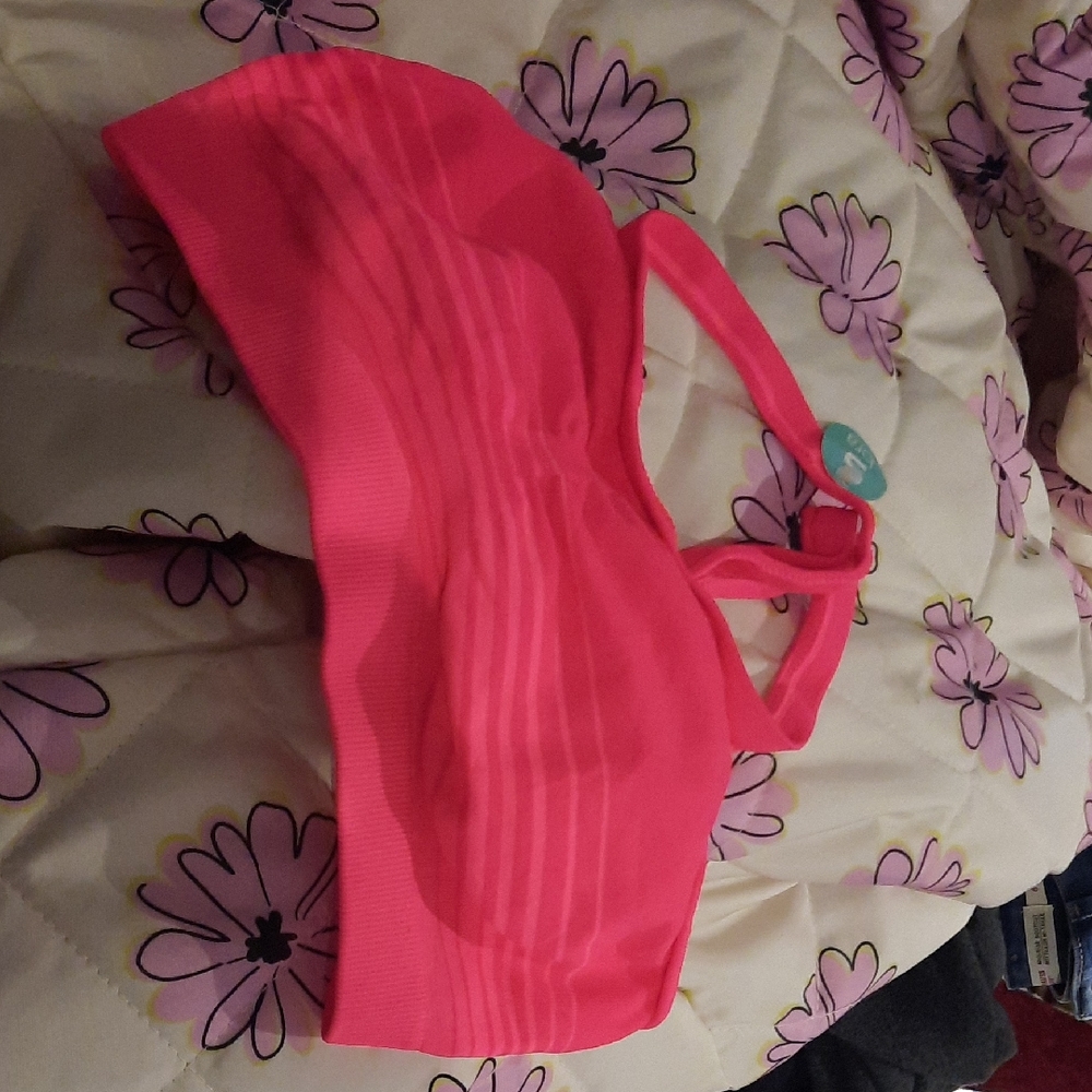 NWT JUNIOR SMALL Vibrant Pink Sports Bra Racer Back Nylon Spandex